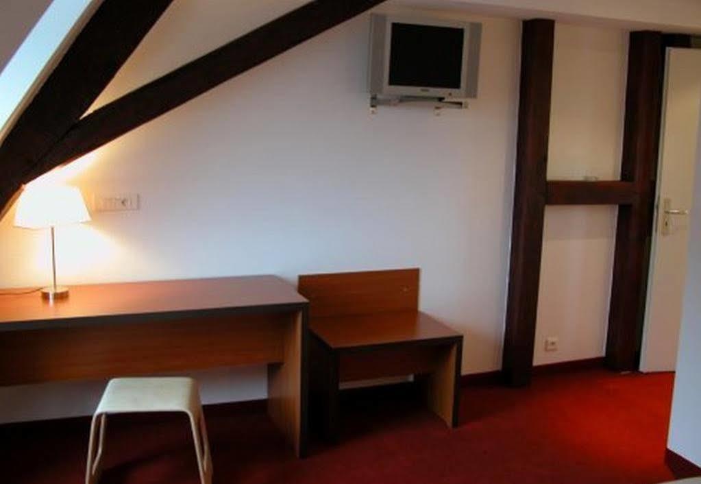 אגנו Hotel Restaurant Notre Dame מראה חיצוני תמונה